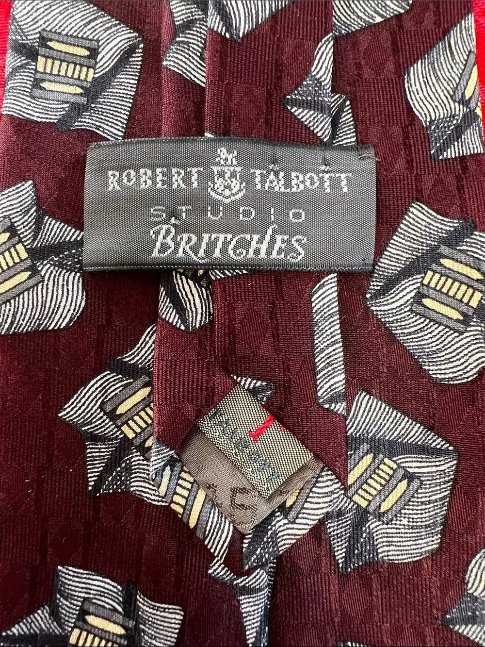 Robert Talbott Studio for Britches Men’s Maroon 100% Silk Tie Hand Sewn USA 4”